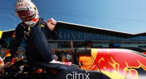 Verstappen dichiara di non essere sotto pressione per la lotta al Mondiale