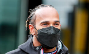 Hamilton: "Non spetta a me preoccuarmi del motore"