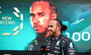 Hamilton e la solitudine dei numeri primi: un paragone a primo acchito bizzarro, ma che in realtà cela come non si entri nella storia per caso