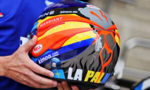 Alonso casco asta