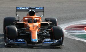 Ricciardo difesa Sainz