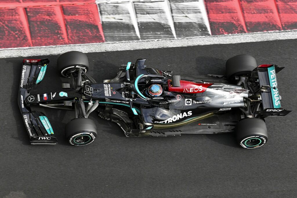 Mercedes: nel 2022 saranno di nuovo le Frecce d'Argento