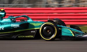 Lance Stroll test Aston Martin AMR22 Silverstone
