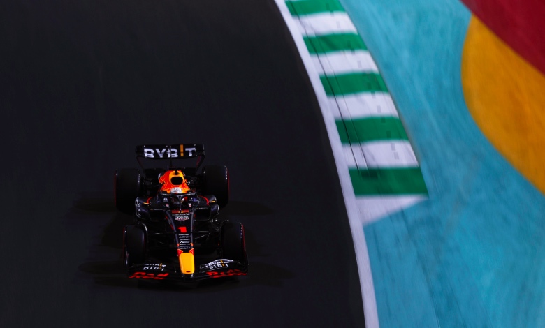 GP Arabia Saudita, alla fine la spunta Verstappen