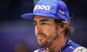 Alonso più in alto