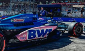 Alpine più forte a Singapore e Suzuka come