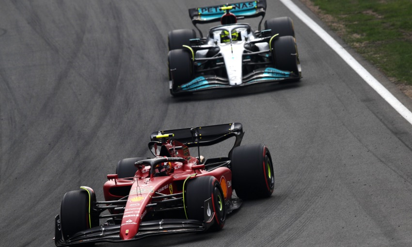 Mercedes Ferrari 2022