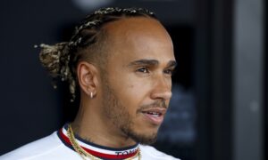 Hamilton e le barriere nel Motorsport