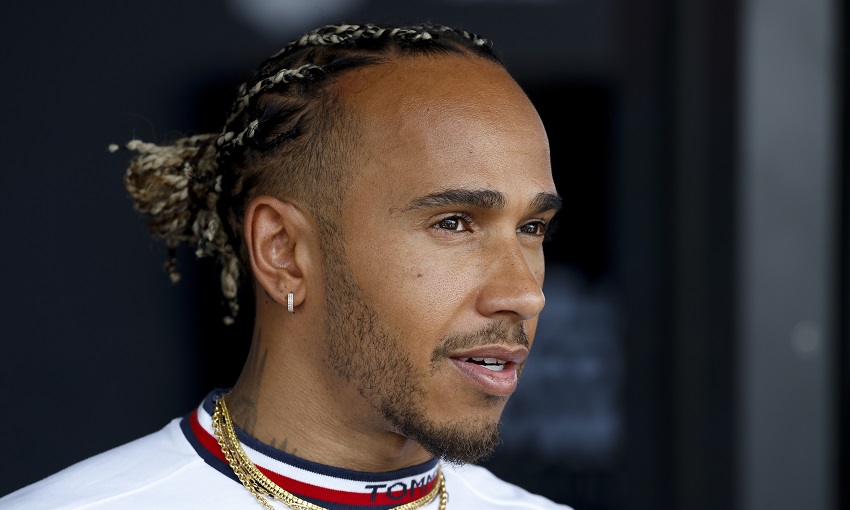 Hamilton e le barriere nel Motorsport