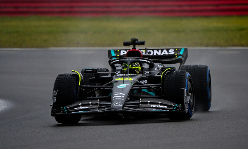 Lewis Hamilton test Silverstone Mercedes W14