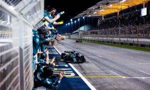 Alonso-sterzo-Aston Martin