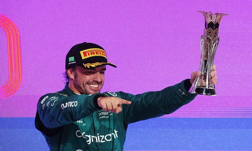 Alonso su Red Bull: "Ci serve il loro aiuto per vincere"
