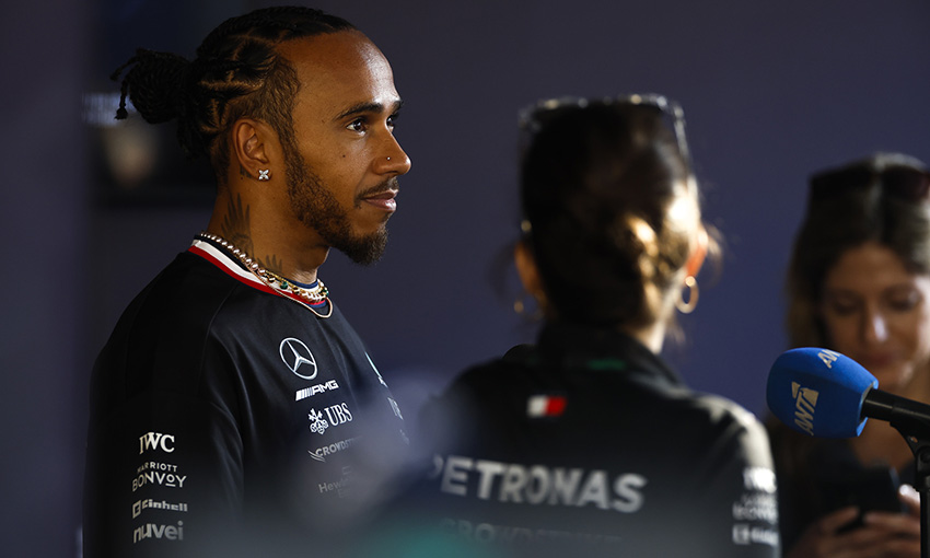 Il nuovo team di Hamilton dopo Angela Cullen