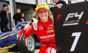 doriane pin mercedes junior programme