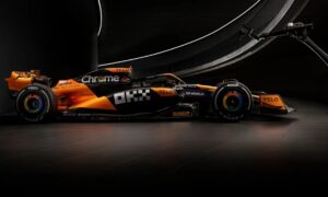 McLaren prima accensione