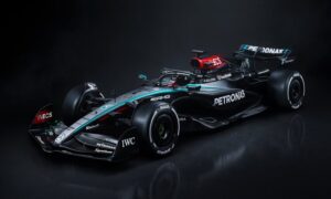 Mercedes al pari
