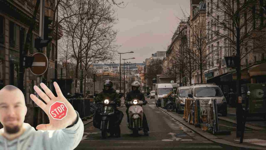 Nuovo divieto motociclisti