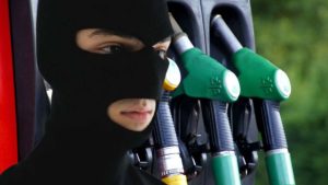 La truffa della pompa di benzina