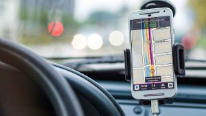 Supporto smartphone per auto
