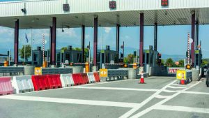 Casello autostradale - fonte_Canva - f1world.it