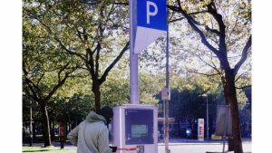 La truffa del ferretto al parchimetro