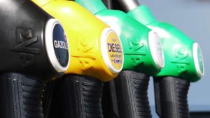Pompa di benzina - fonte_Canva - lineadiretta24.it