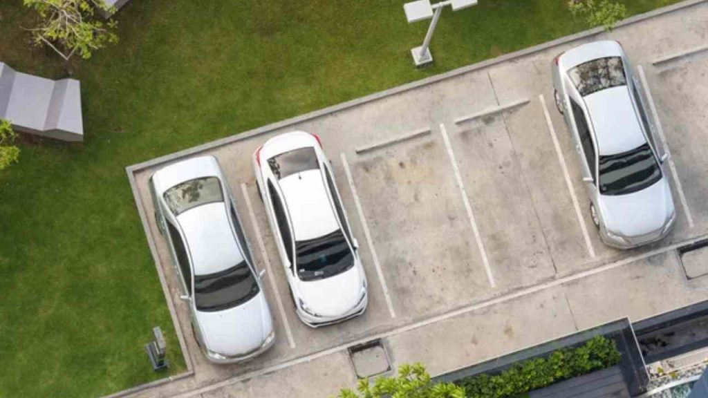 parcheggio-auto-condominiale-depositphotos-f1world.it