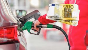 Benzina - fonte_Canva - F1world.it