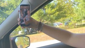 Selfie in auto - fonte_Pinterest - f1world.it