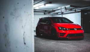 auto in garagee - fonte_Canva - f1world.it