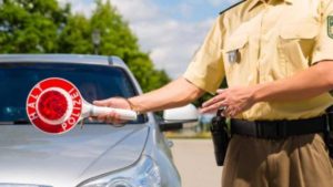 controllo-polizia-auto-depositphotos-f1world.it